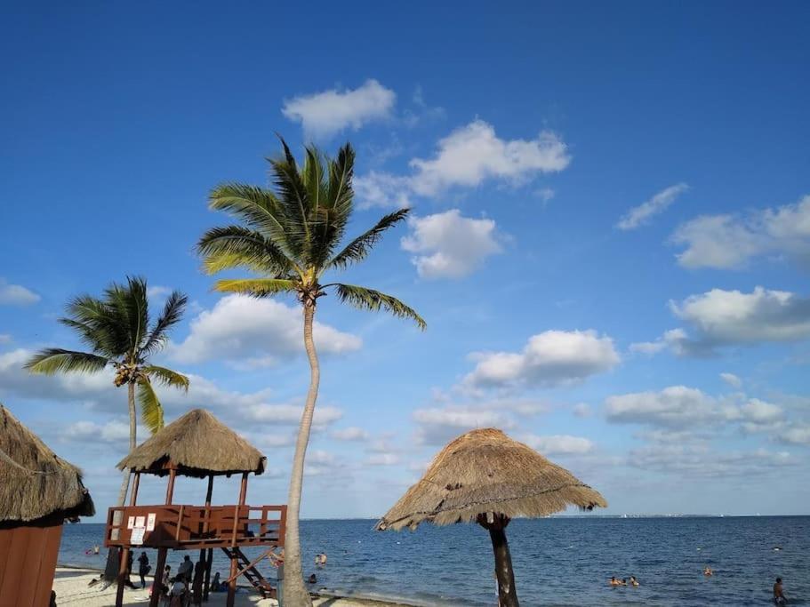 Micro Studio Perfect For Backpackers, Couples, 3 Min Drive To Playa El Nino Cancún Buitenkant foto